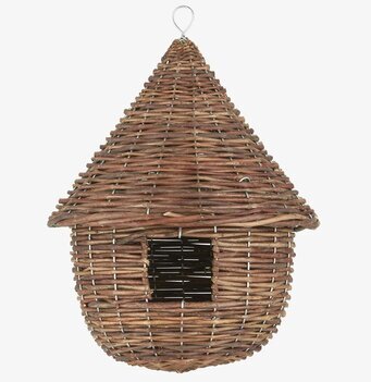 Bild av charmigt fågelhus i naturligt flätad pil