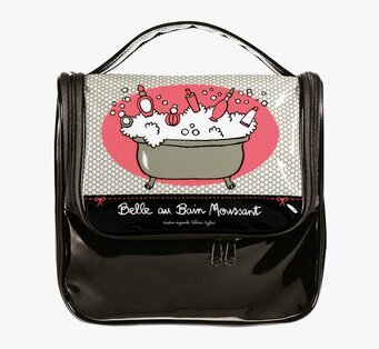 Bild av färgglad hängande necessär med badrumstema