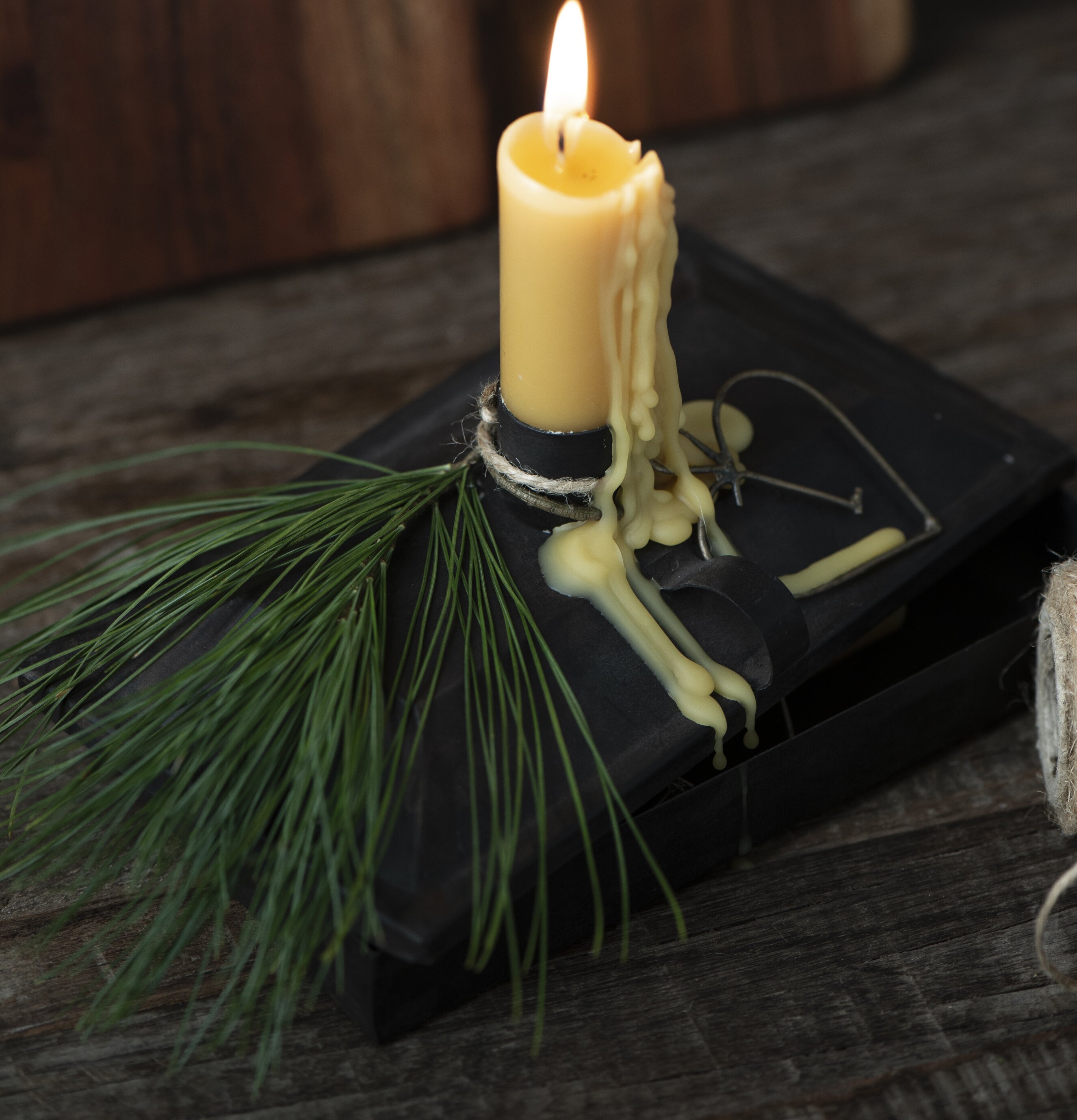 Ljusstake/Ljusbox Mörk Rost från IB Laursen med grankvist