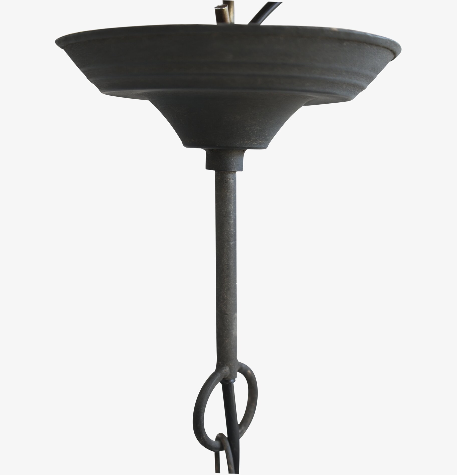 Taklampa Factory Antiksvart från Chic Antique i industristil