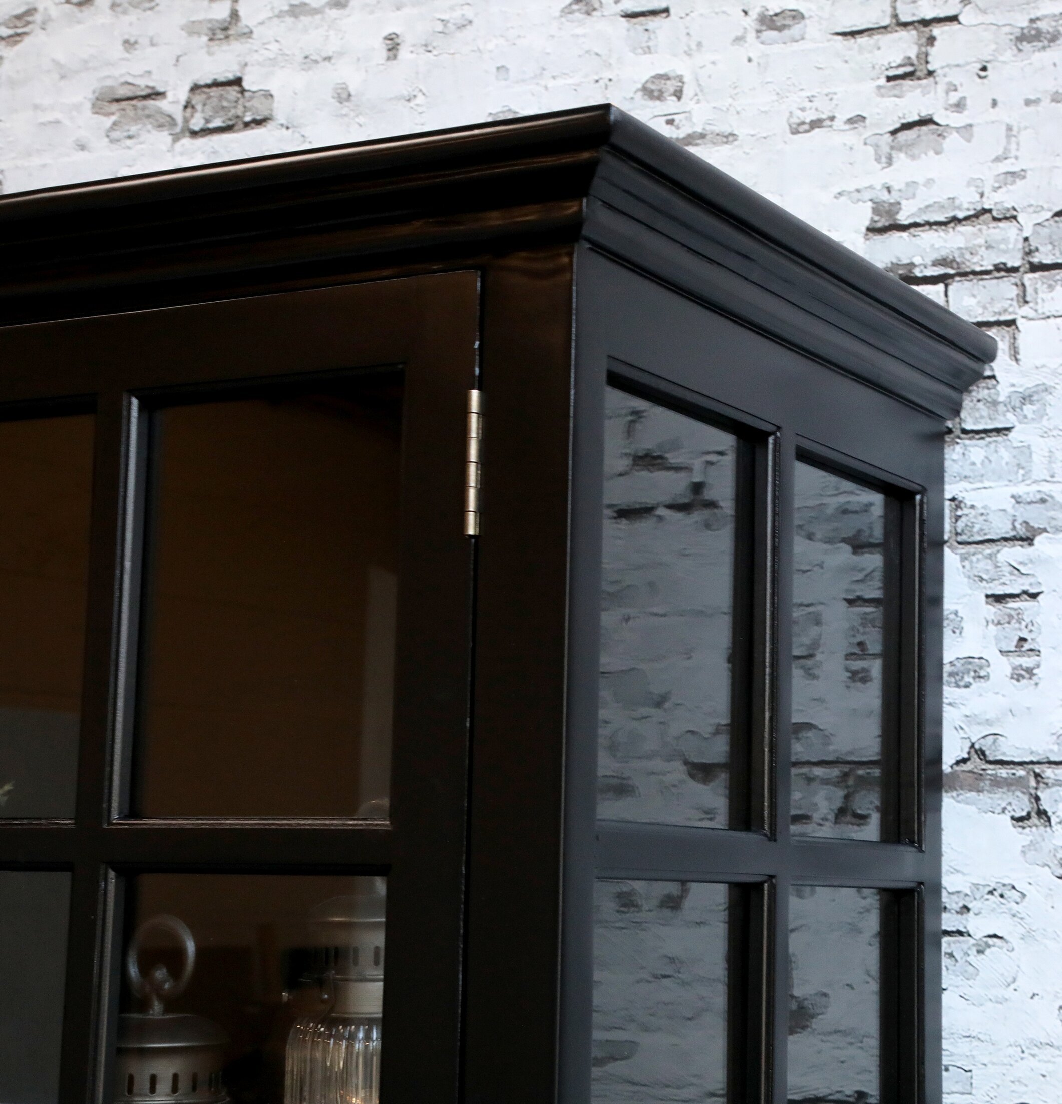 Vitrinskåp 8 Hyllor/Dörrar Svart från Chic Antique