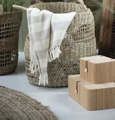 Bild av harmonisk miljö med naturliga material