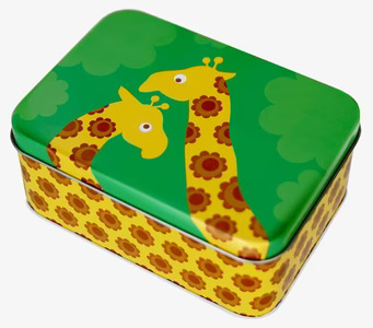 Bild av färgglad plåtlåda med giraffmotiv och blommor