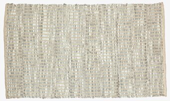 Bild av elegant vit lädermatta med klassisk stil