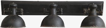 Bild av industriell vägglampa med justerbara spotlights