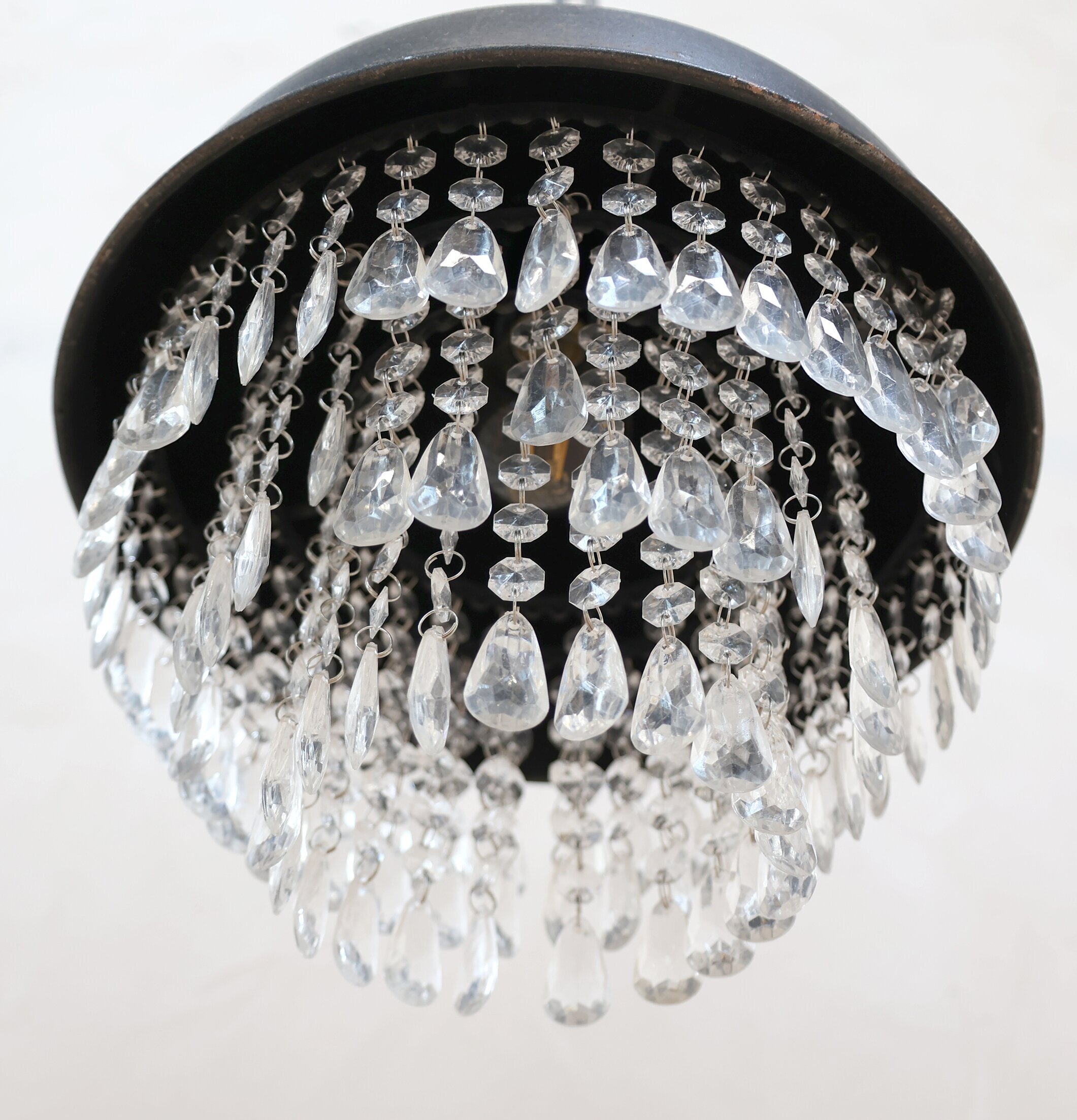 Taklampa Factory Prismor Antiksvart från Chic Antique