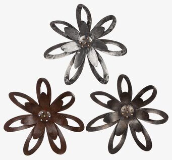 Bild av unik metallblomma med industriell estetik