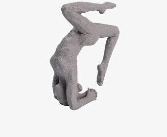 Bild av skulptur i yogaövning med balans och harmoni