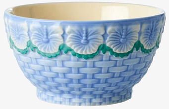 Bild av vacker skål med blommigt reliefmönster