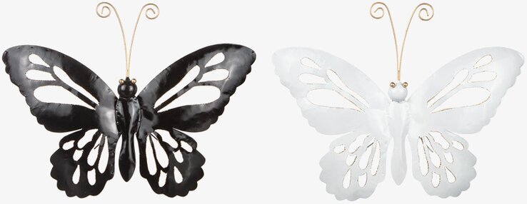 Foto av eleganta fjärilar i hamrad plåt för väggar