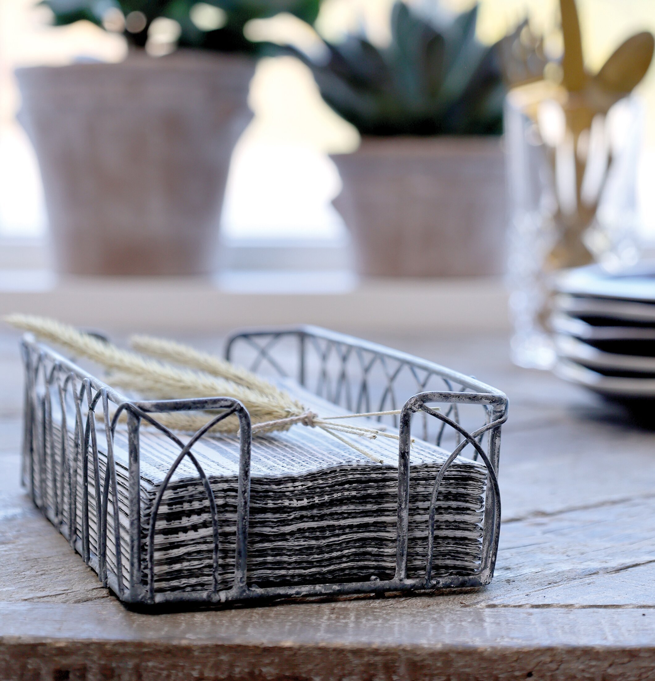 Servetthållare Antik Zink från Chic Antique med rustik design