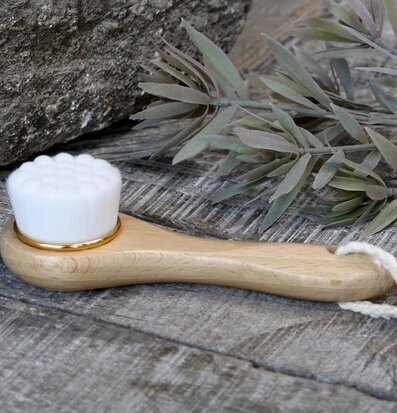 Bild av elegant ansiktsborste med naturlig design