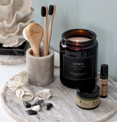 Bild av elegant och harmoniskt produktarrangemang