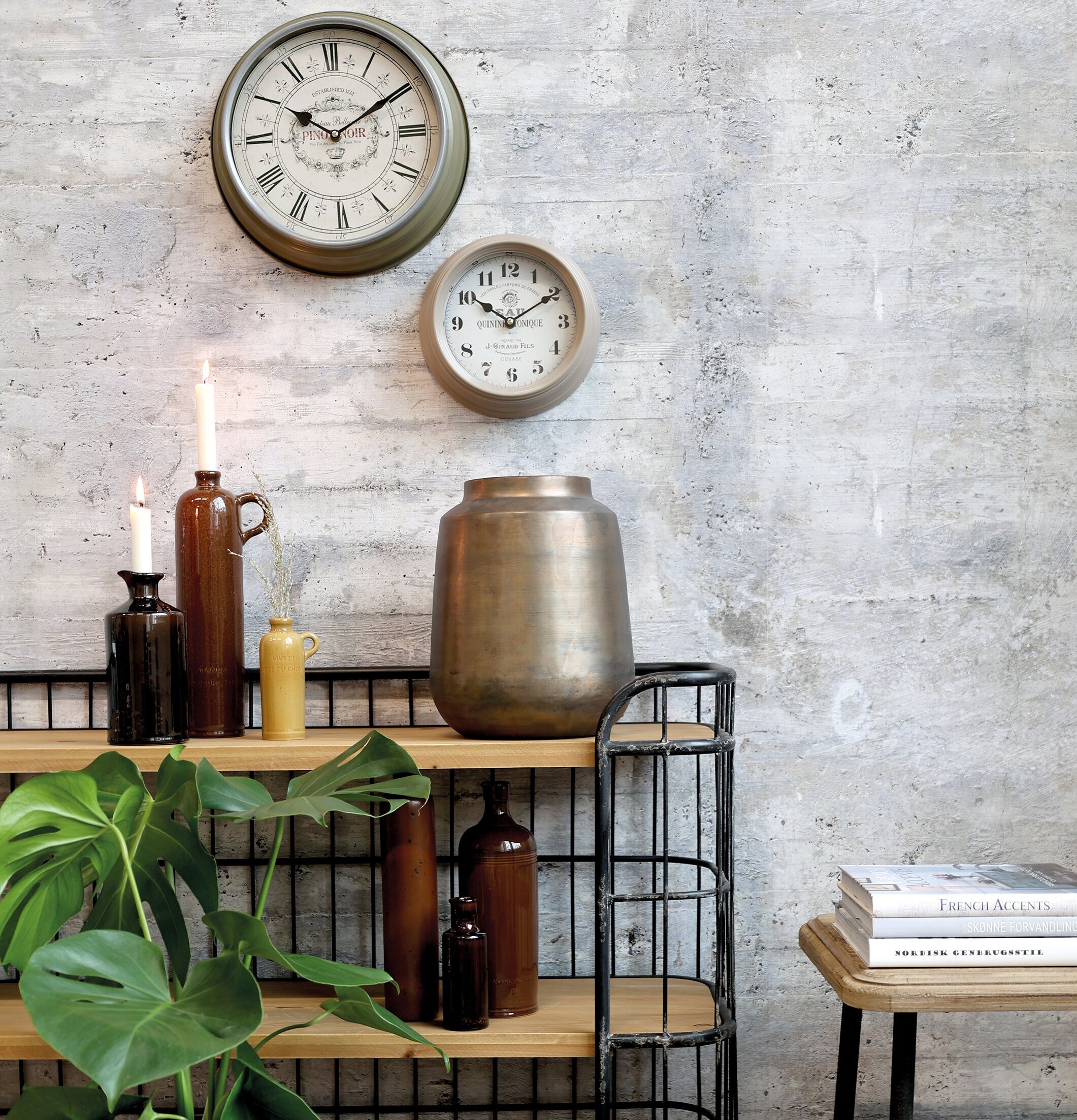 Väggklocka Grön från Chic Antique i elegant inredning