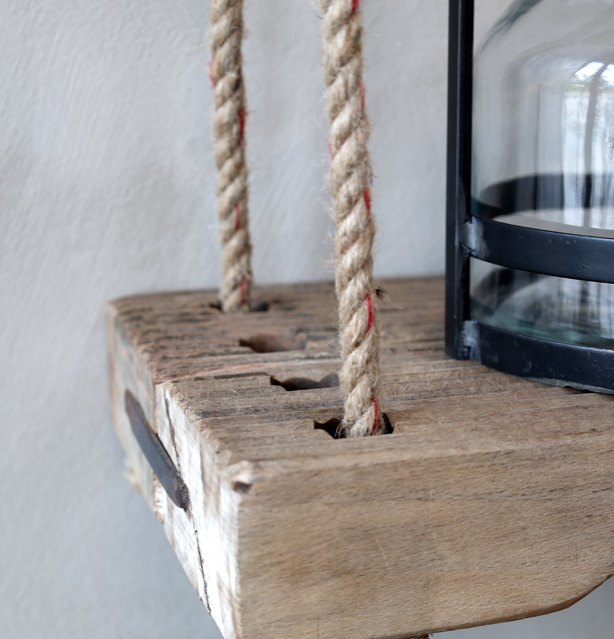 Hylla Grimaud Med Jutesnöre L från Chic Antique på vägg