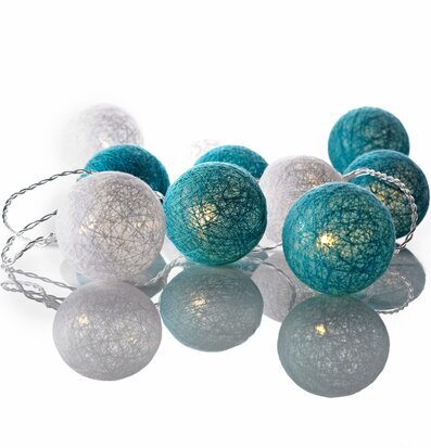 Bild av elegant ljusslinga med blå och vita LED-bollar