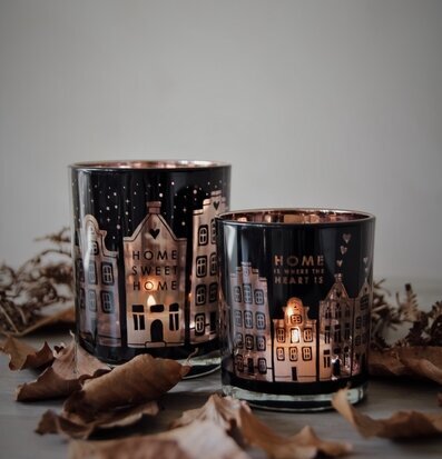 Bild av ljuslyktor med hemtrevlig och höstlig känsla