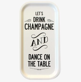 Bild av stilfull och lekfull bricka med inspirerande text