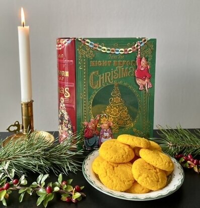 Bild: En magisk julscen med kakor och plåtburk