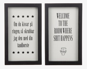 Bild av humoristiska trätavlor för badrumsinredning