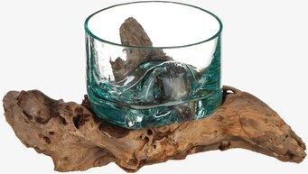 Bild av unik glasskål med trädrot och elegant design