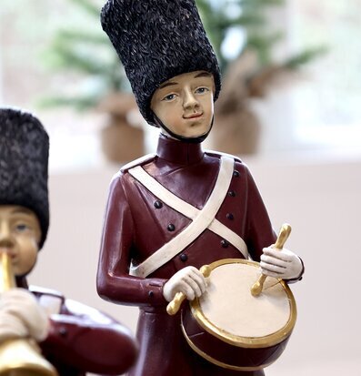 Bild av nostalgisk orkesterdekoration i körsbärsrött