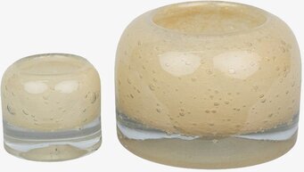 Bild av två eleganta ljuskoppar i glas med bubblor