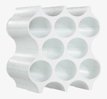 Bild av elegant och funktionellt vinställ i vit design