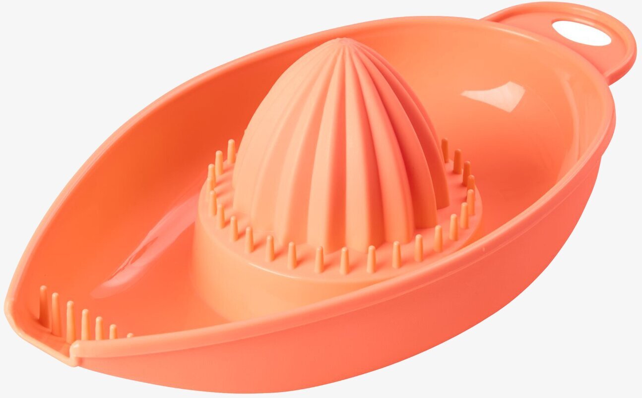 Citruspress från Rice i orange plast med hällpip och handtag
