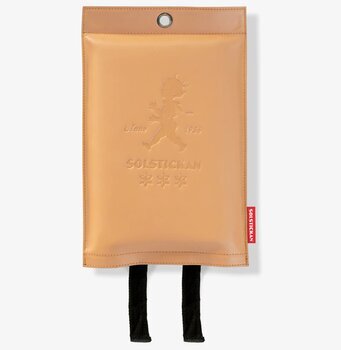 Bild av stilren brandfilt i ljus läderimitation