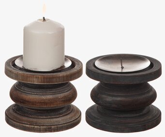 Bild av elegant svarvad ljusstake i trä och metall