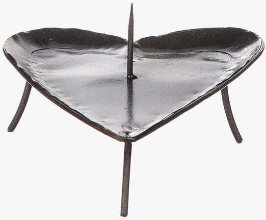 Bild av hjärtformat ljusfat i hamrad plåt