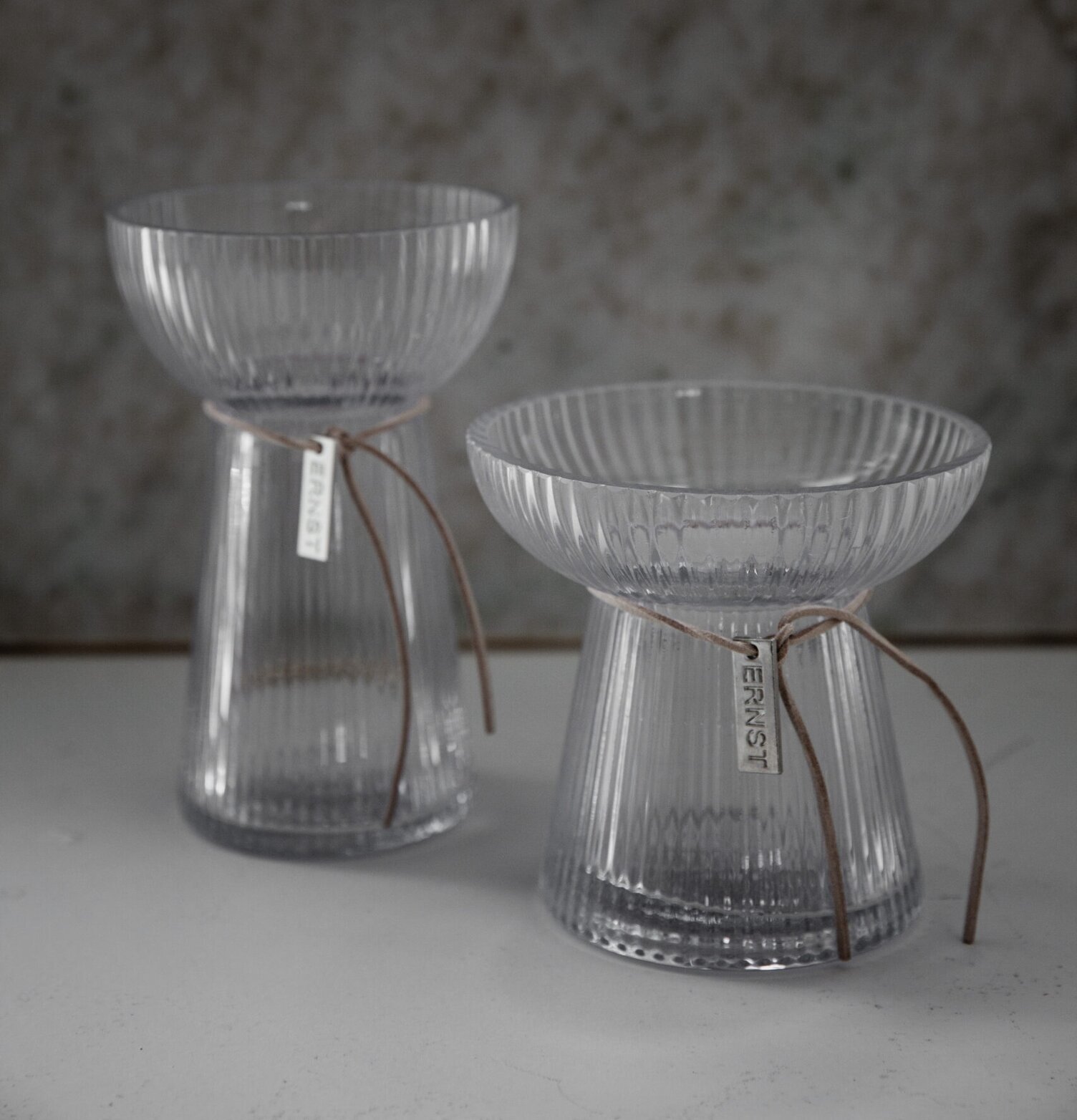 Lök/Hyacintvas Räfflad Ernst från Ernst med räfflad yta