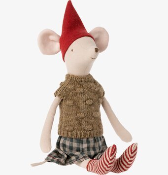 Bild av charmig julmus med traditionell klädsel