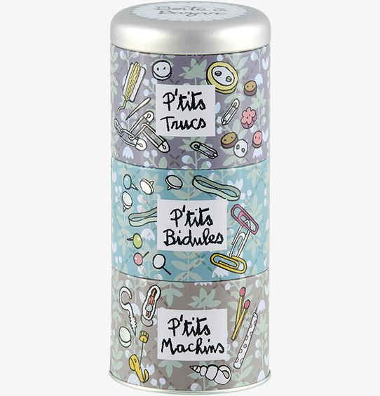 Bild av färgglad plåtburk för småprylar och ordning