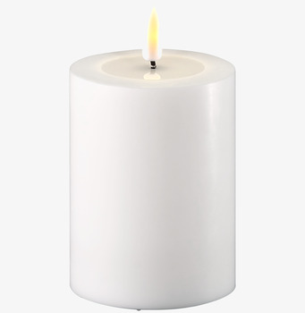 Bild av stilrent LED-blockljus med realistisk låga