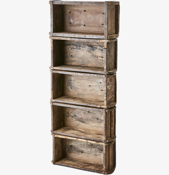 Bild av rustik industriell vägghylla med vintageutseende