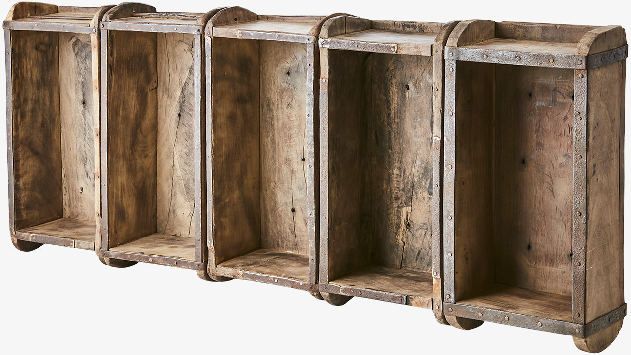 TREASURE Vägghylla Murstensform från Affari, trä och metall