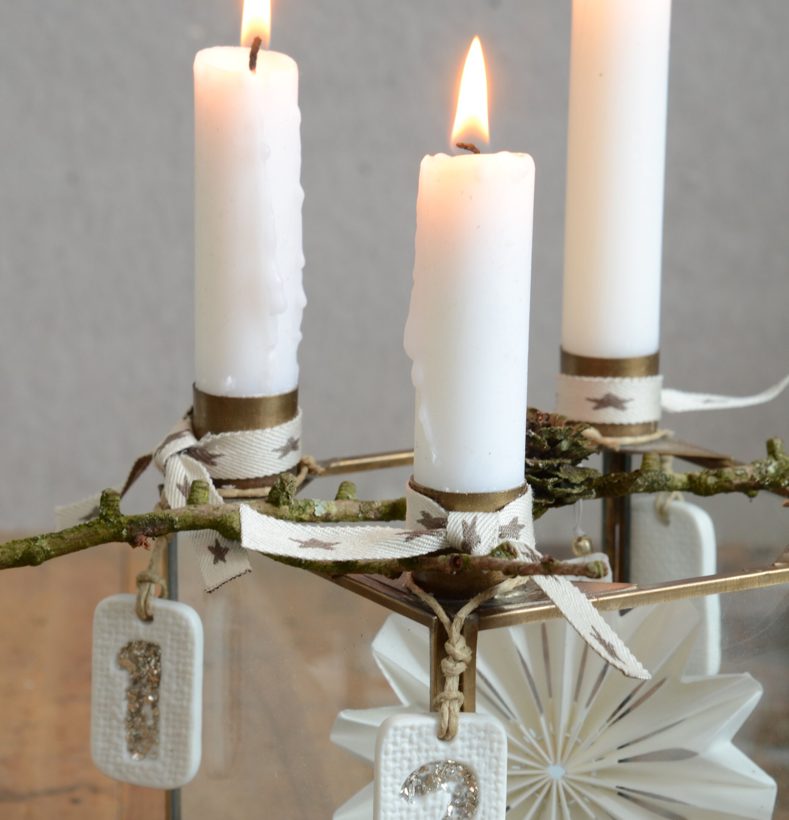 Ljusstake Glasbox Mässing från IB Laursen med dekorationer