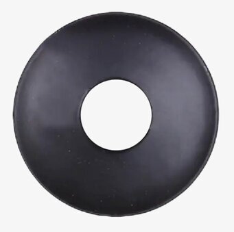 Bild av svart ljusmanschett i minimalistisk design