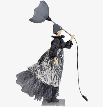 Bild av unik bordslampa med konstnärlig design