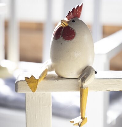 Bild av charmig och lekfull trädgårdsdekoration