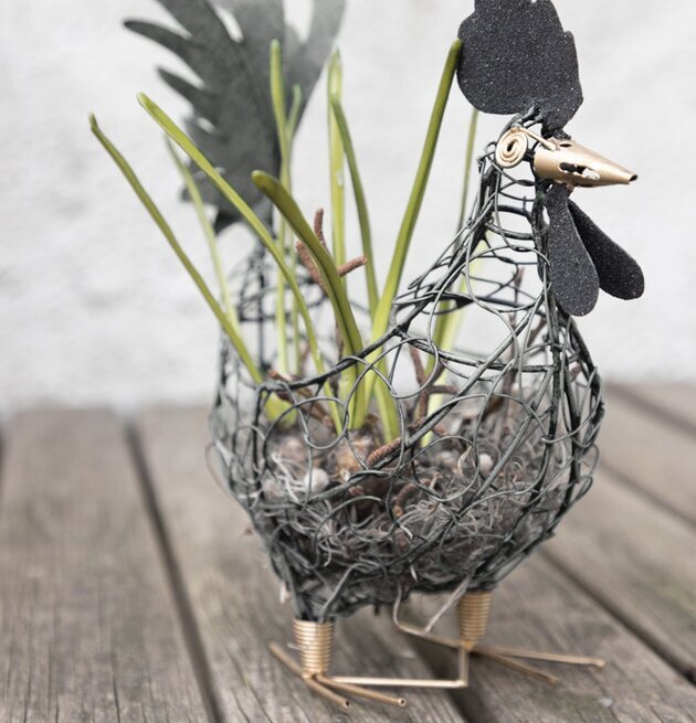 Tuppkorg Smide Antracit från Different Design på trädäck