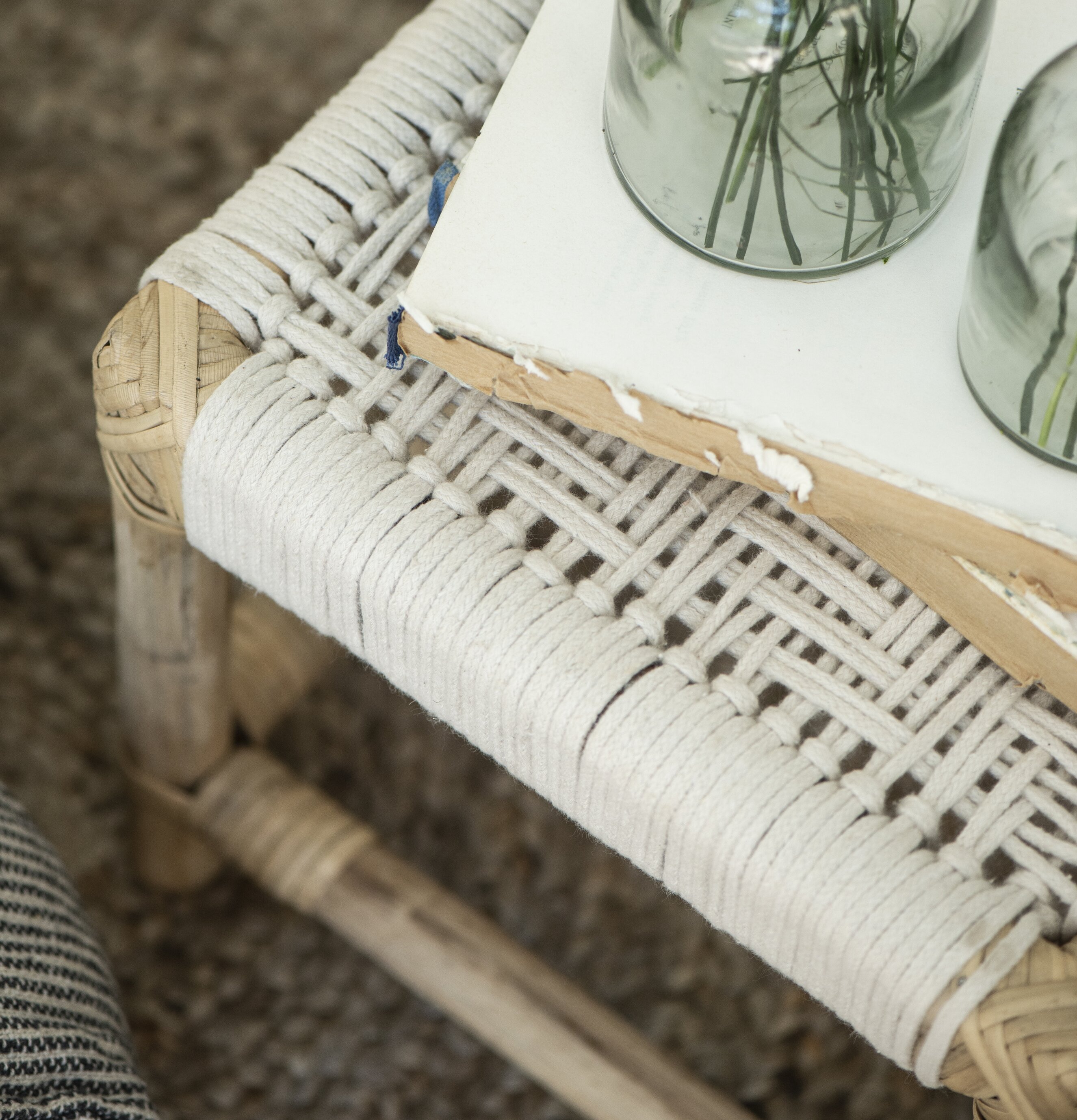 Pall Med Handflätad Sits från IB Laursen som sidobord