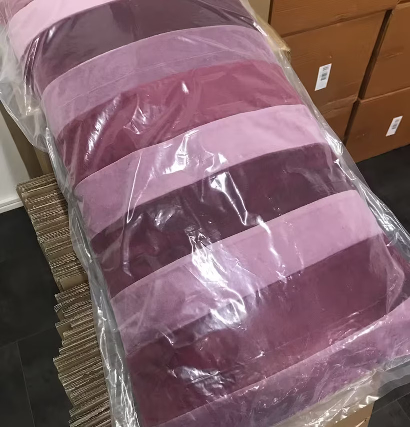 Prydnadskudde Velvet Purple & Maroon Stripes Large från Rice