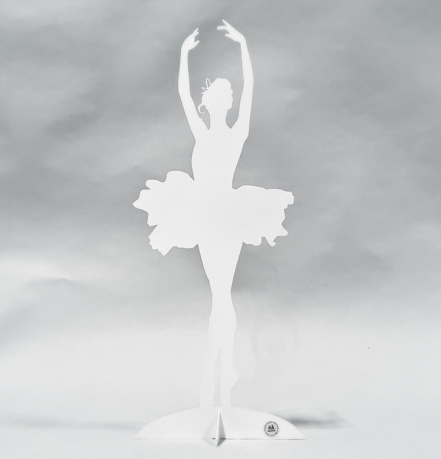 #ÄlskaPlåt Ballerina Vit Liten från Älskaplåt i vit plåt