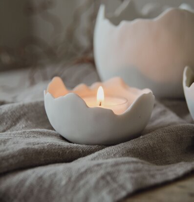 Bild av stämningsfull och smakfull tablettdekoration