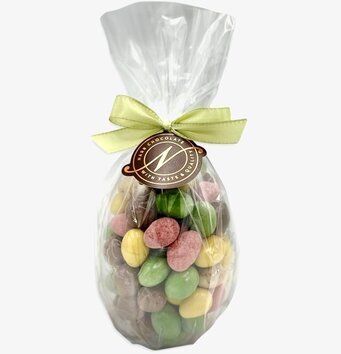 Bild av elegant förpackning med färgglada nötter