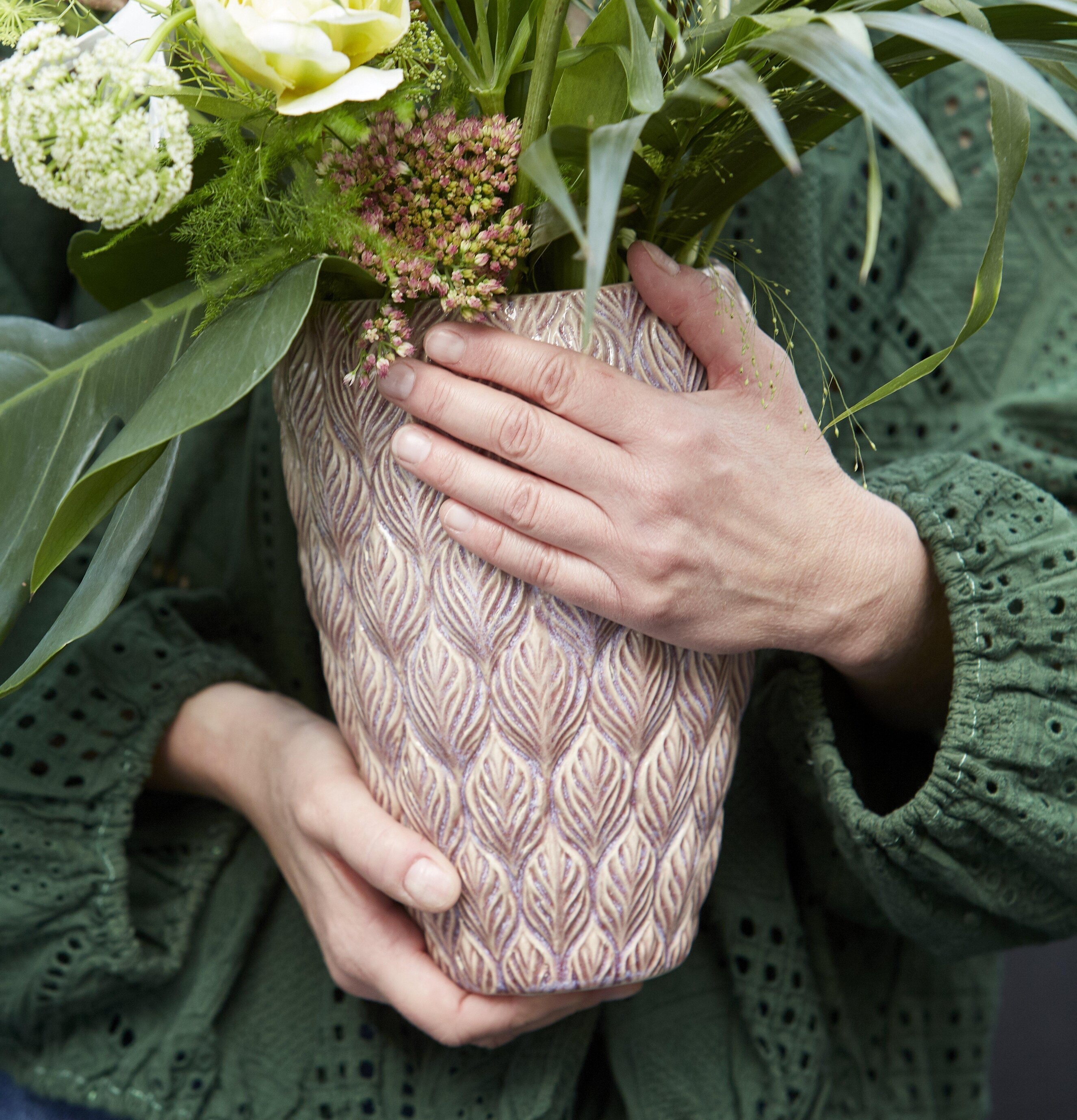 Kruka Rose Hög Rosa från Wikholm Form fylld med växter