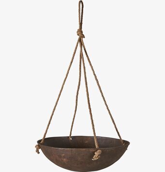 Bild av rustik hängampel med metallisk finish